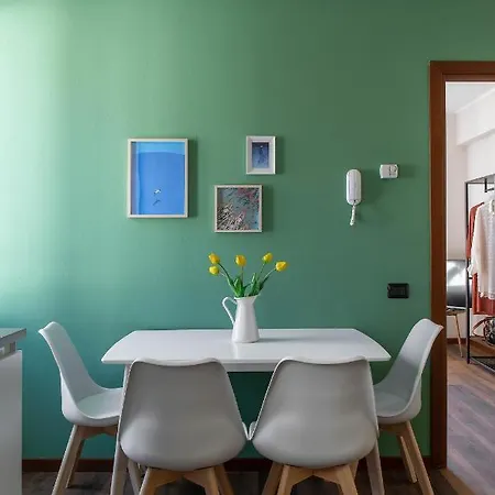 Brother's Como Lake אקסריה