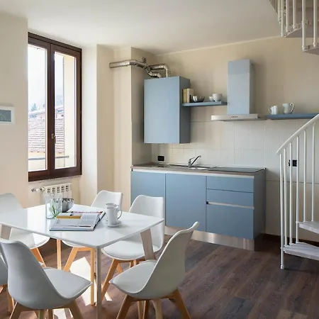 Brother's Como Lake Acquaseria