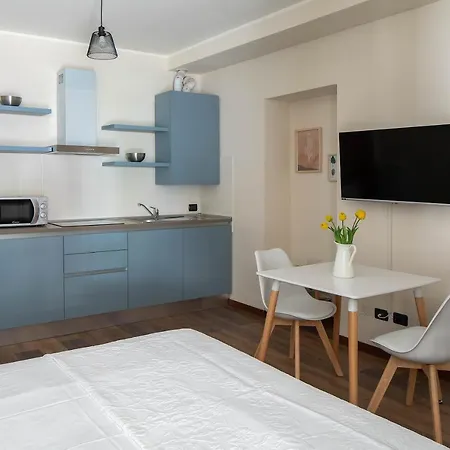 Brother's Como Lake *