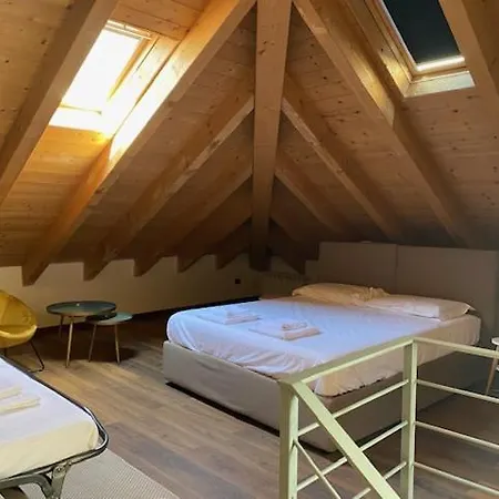 Brother's Como Lake אקסריה