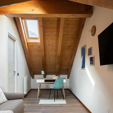 Brother's Como Lake *