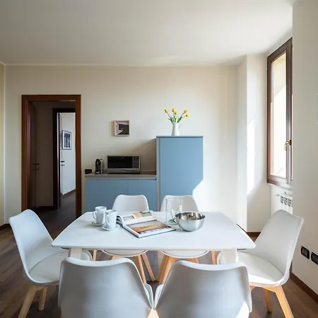 Brother's Como Lake *