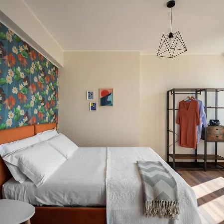 Brother's Como Lake Apartman Acquaseria