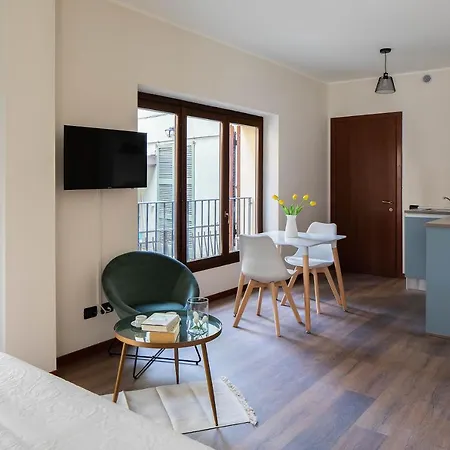 Brother's Como Lake *